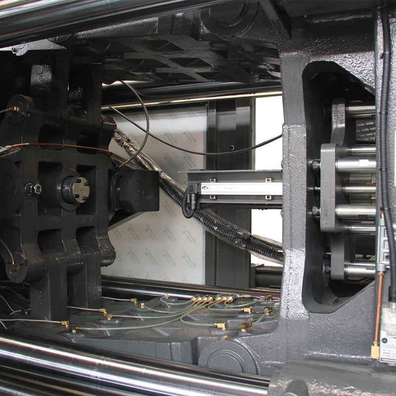 SP350: SP Smart Power Injection Machine