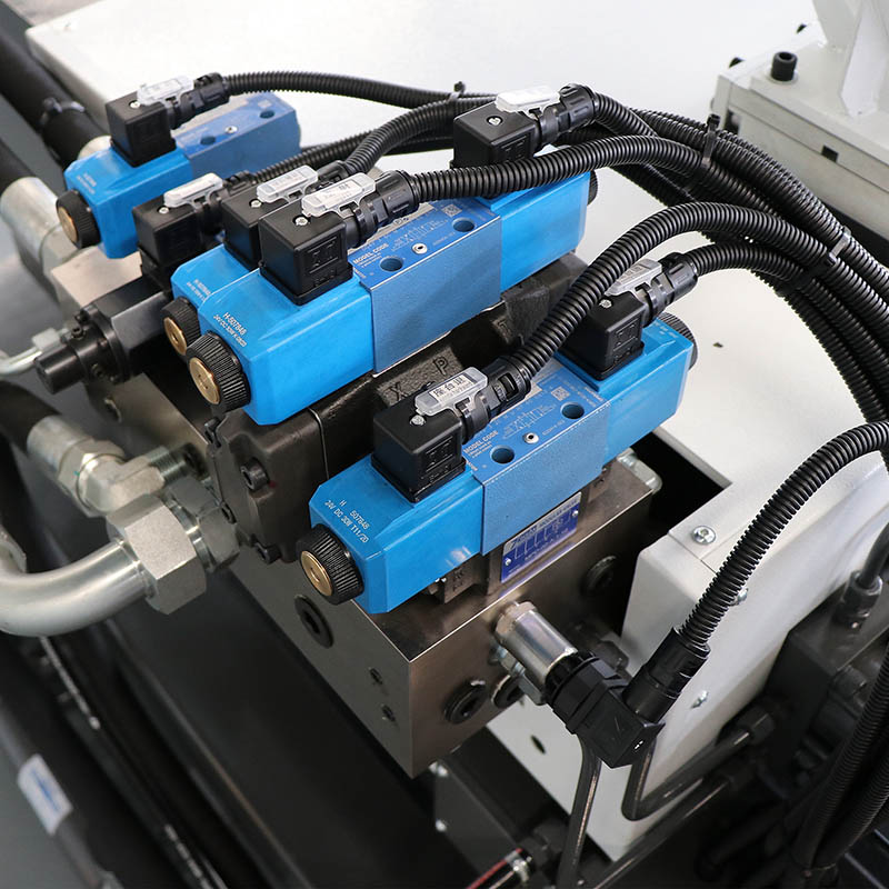 SP300: SP Smart Power Injection Machine